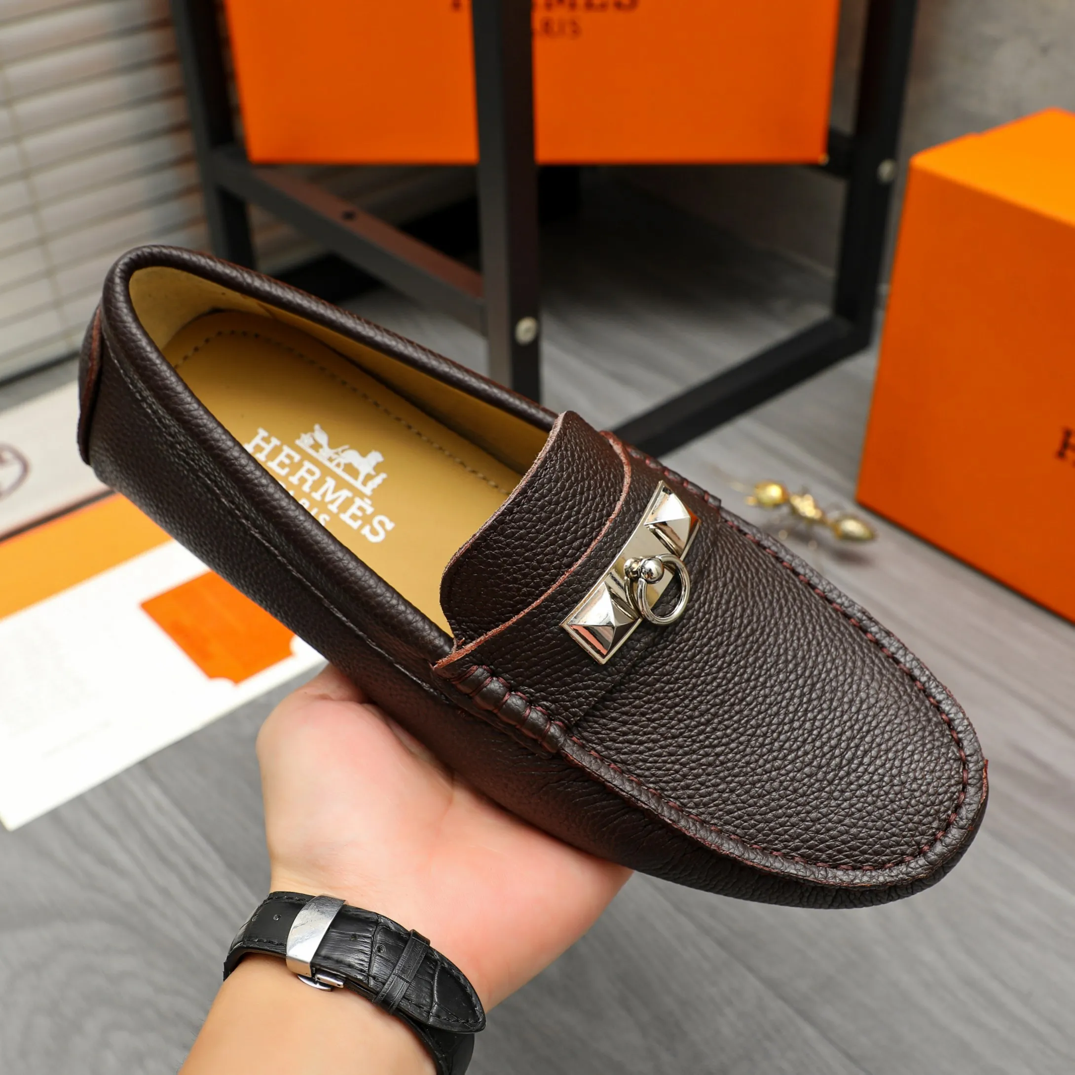Men's shoes 💰420 Product trademark: HERMES "Hermes" casual slip-on shoes Regular size: 38-46 (45.46 custom-made, non-returnable) Product materials: Selected pebbled cowhide upper, sheepskin lining, non-slip bean outsole